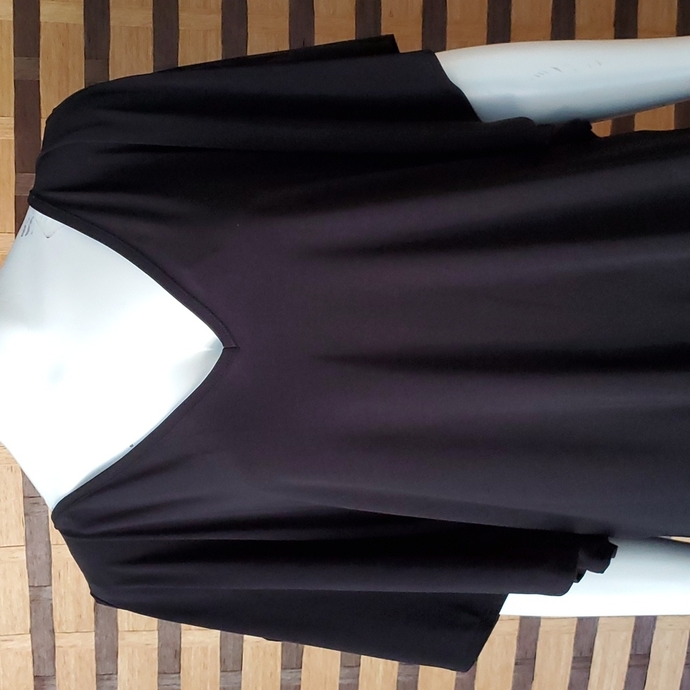 Soma Split shoulder top - Picture 3 of 11